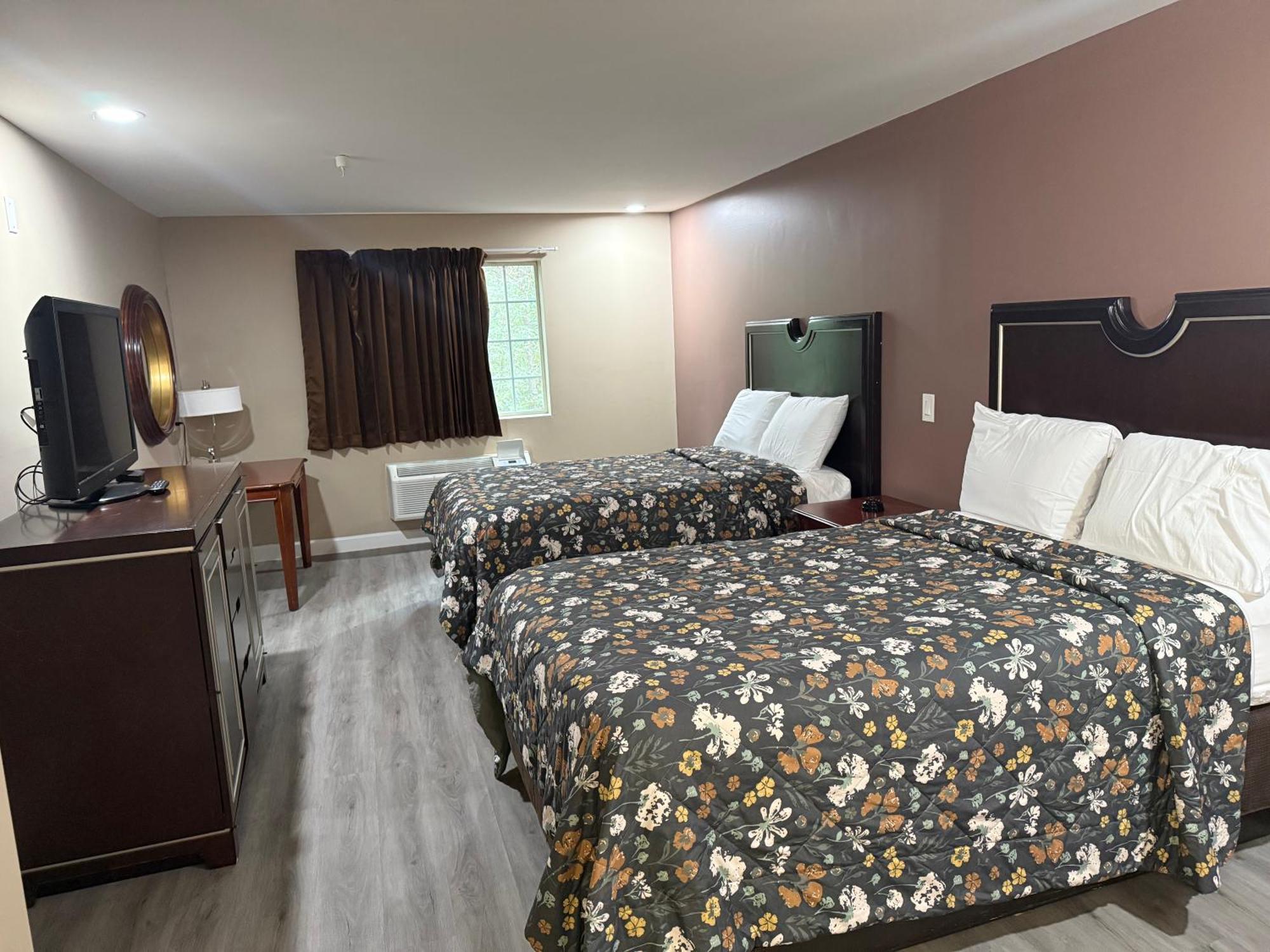Magnolia Bay Hotel & Suites ジョーンズバラ エクステリア 写真