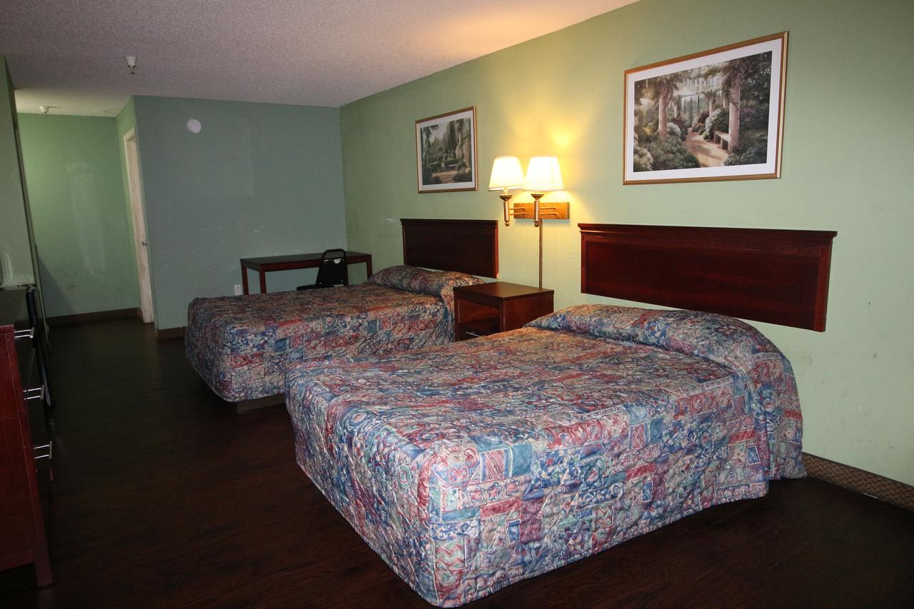 Magnolia Bay Hotel & Suites ジョーンズバラ エクステリア 写真